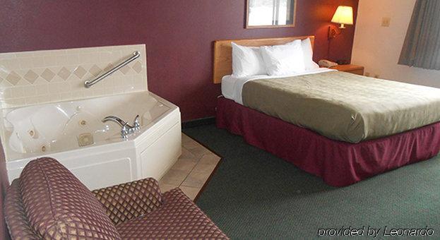 Moose Lake Lodge & Suites Екстериор снимка